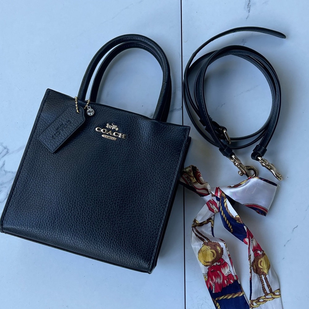 COACH - Mini Cally Leather